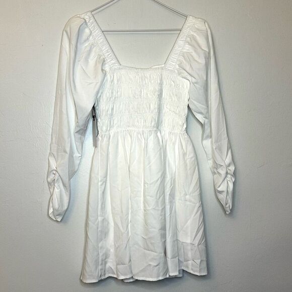 NWT ASTR The Label Cinched Waist Smocked Long Sleeve White Mini Dress Size XS - Picture 4 of 8